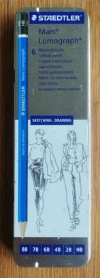6 potloden Staedler Mars Lumograph, Hobby en Vrije tijd, Tekenen, Ophalen of Verzenden, Zo goed als nieuw, Potlood of Stift