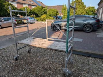 Degelijke Kamersteiger te koop 197x73 inklapbaar met wielen beschikbaar voor biedingen