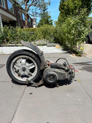Piaggio zip 4 takt blok 50cc beschikbaar voor biedingen