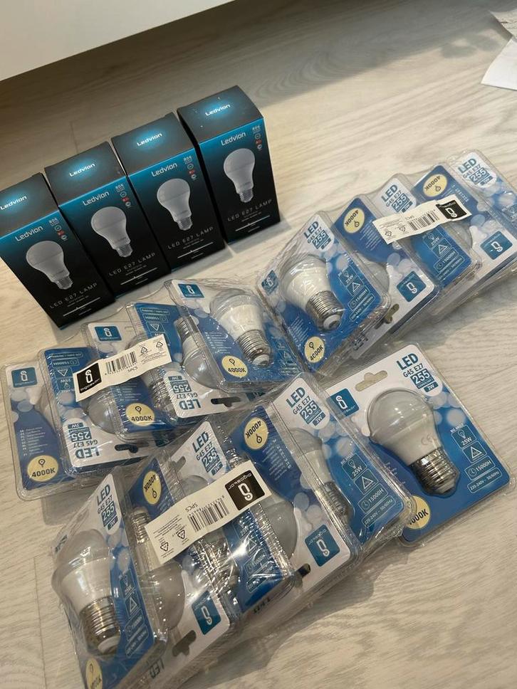 Nieuwe LED E27 Lampen 4000K - 20 stuks, Huis en Inrichting, Lampen | Losse lampen, Nieuw, Led-lamp, Minder dan 30 watt, E27 (groot)
