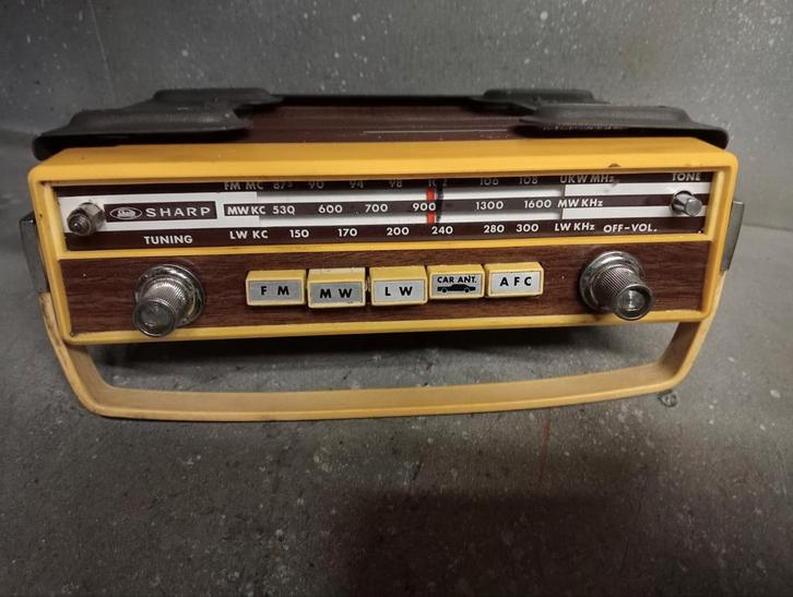 Model PN - 94 Oude Sharp Werkend., Auto diversen, Autoradio's, Zo goed als nieuw, Ophalen of Verzenden