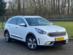Kia Niro 1.6 GDi Hybrid DynamicLine /Navi/Camera/Carplay/Sto, Gebruikt, Euro 6, Leder en Stof, Wit