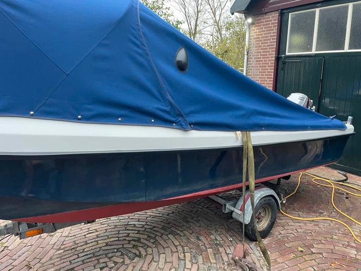 Wato 500 sloep, Watersport en Boten, Sloepen, Gebruikt, 10 tot 30 pk, 3 tot 6 meter, Buitenboordmotor, Benzine, Polyester, Ophalen