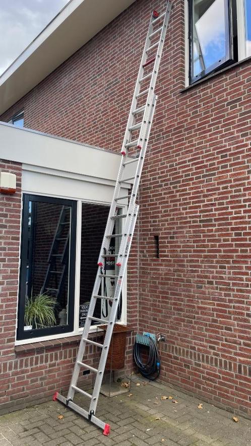 Altrex ladder 3 x 9 treden., Doe-het-zelf en Verbouw, Ladders en Trappen, Zo goed als nieuw, Ladder, 4 meter of meer, Opvouwbaar of Inschuifbaar