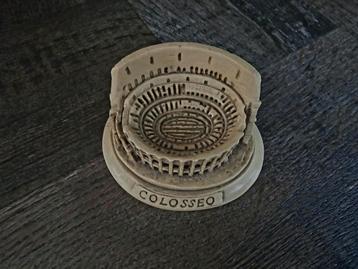  Miniatuur beeldje Colosseum Romeinse sfeer in huis!  beschikbaar voor biedingen