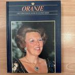 Oranje, ons vorstenhuis, Beatrix, vorstin van vandaag, Ophalen of Verzenden, Zo goed als nieuw, Tijdschrift of Boek