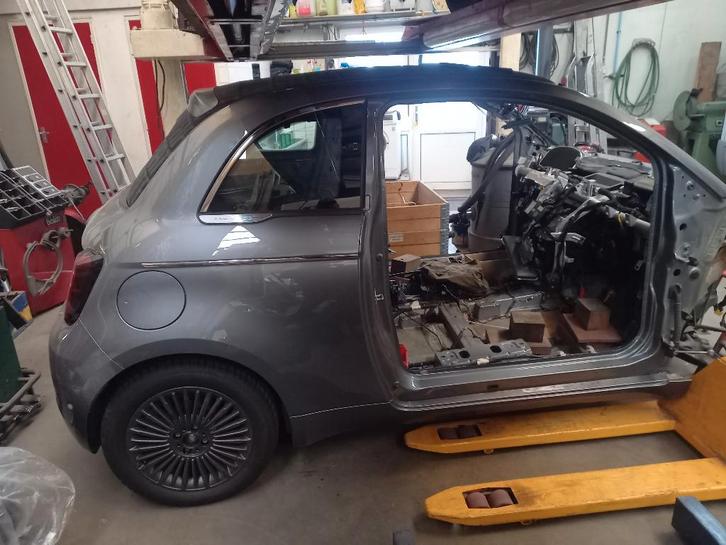 Plaatwerk Fiat 500E La Prima v/a 2021, Auto-onderdelen, Carrosserie en Plaatwerk, Spatbord, Fiat, Voor, Achter, Links, Rechts