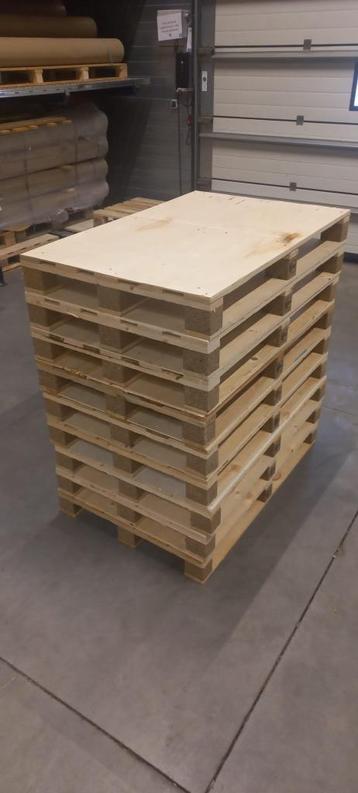 Pallets 120x80 met topplaat  beschikbaar voor biedingen