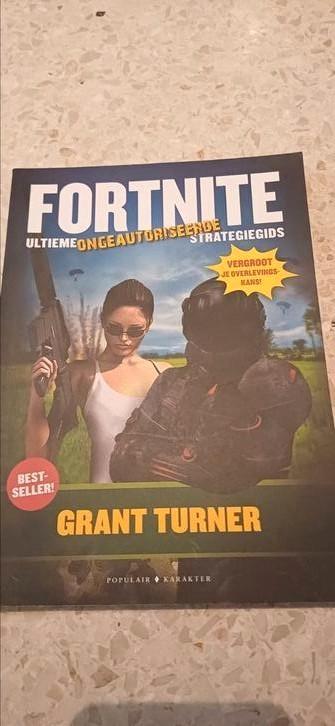 Grant Turner - Fortnite, Boeken, Informatica en Computer, Zo goed als nieuw, Ophalen of Verzenden
