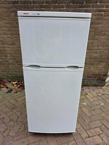 Bosch Economic vrijstaande koelkast met vriezer combi A+ beschikbaar voor biedingen