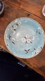 Japans Schaaltje met Bloesem Design, Gebruikt, Porselein of Keramiek, Schaal, Rond