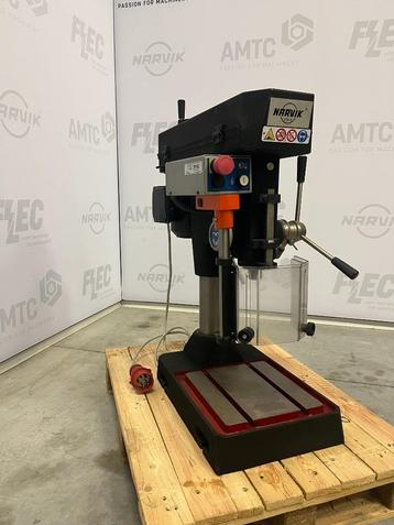 Professionele en industriële tafelboormachine  beschikbaar voor biedingen