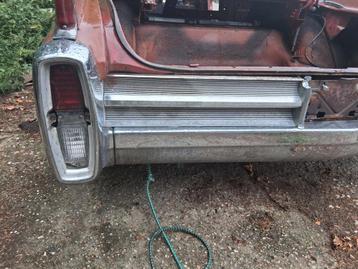Cadillac Sedan de Ville 1963 achterbumper beschikbaar voor biedingen