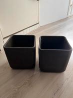 Bloempot 2x grijs vierkant 18.5cm diameter, Ophalen, Rond, Aardewerk, Minder dan 25 cm