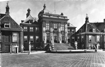 (381-037-011) Den Haag Huis ten Bosch beschikbaar voor biedingen