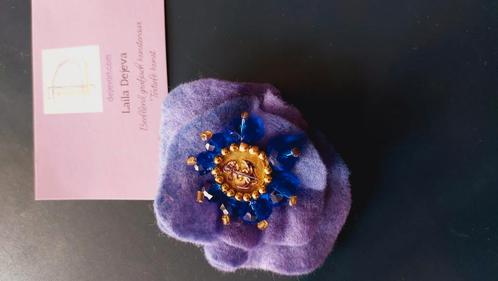 Paars blauw Art Kunst draagbare broche Mars Bloem, Sieraden, Tassen en Uiterlijk, Broches, Zo goed als nieuw, Overige materialen