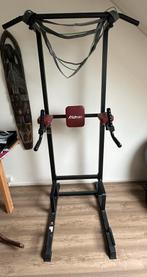 Pull-up station met dip bars en weerstandsbanden, Sport en Fitness, Fitnessmaterialen, Ophalen of Verzenden, Zo goed als nieuw