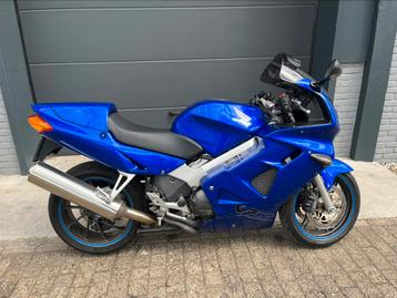 Honda VFR 800FI 800 FI beschikbaar voor biedingen