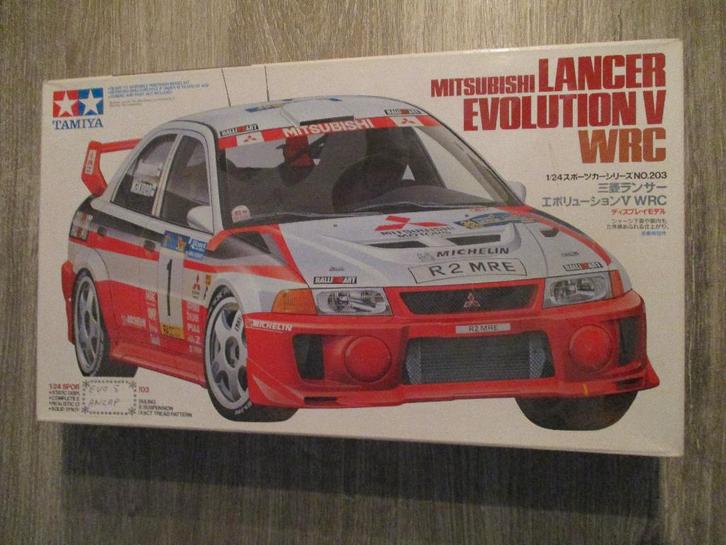 Tamiya Mitsubishi lancer evolution V WRC + Extra decals, Hobby en Vrije tijd, Modelbouw | Auto's en Voertuigen, Zo goed als nieuw