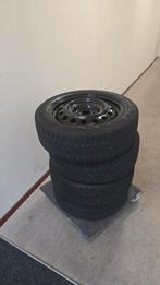 Winterbanden set Toyota Yaris (2019-2024), Auto diversen, Wieldoppen, Ophalen, Gebruikt