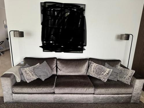 Macazz design lange bank velours taupe pricedrop moet weg!!, Huis en Inrichting, Banken | Sofa's en Chaises Longues, Zo goed als nieuw