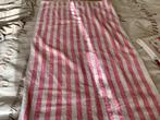 Mooie Badlaken rosé 70 x 132 cm 3,00, Ophalen of Verzenden