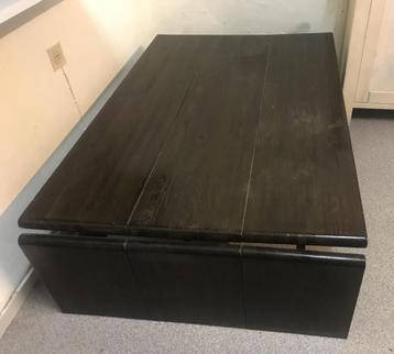 Salontafel beschikbaar voor biedingen