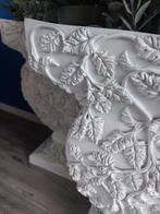 2 Grote Kunststof Vazen, Tuin en Terras, Bloembakken en Plantenbakken, Ophalen, Kunststof, Minder dan 60 cm, Zo goed als nieuw