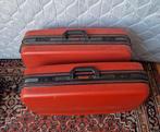 2 dezelfde rode hardcase koffers met slotsleuteltjes, Ophalen, Gebruikt, Hard kunststof
