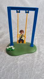 z.g.a.n Jongen met schommel,  speeltoestel,  speeltuin, Ophalen of Verzenden, Zo goed als nieuw, Los playmobil
