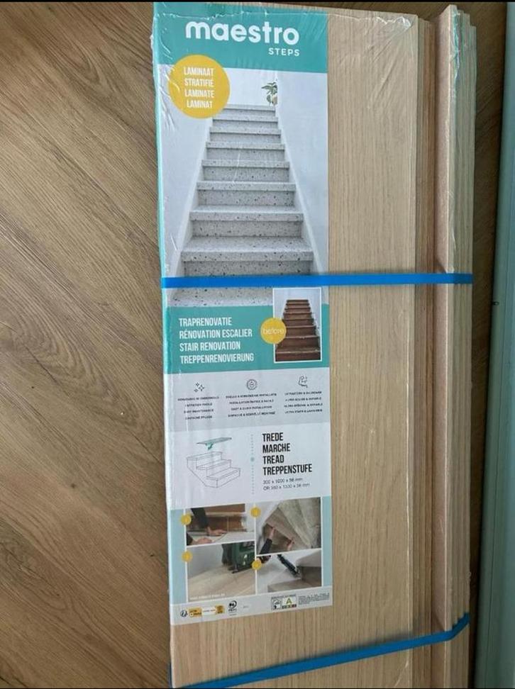Maëstro Steps overzettrede laminaat Florida Oak 100 x 30 cm, Doe-het-zelf en Verbouw, Vloerdelen en Plavuizen, Zo goed als nieuw