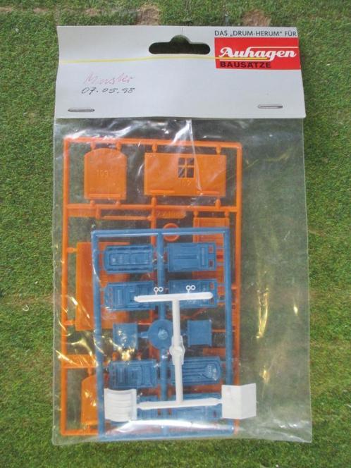 2 Dixi toiletten met schaftkeet (Auhagen Mustermodell/proto), Hobby en Vrije tijd, Modeltreinen | H0, Nieuw, Gelijkstroom, Overige merken