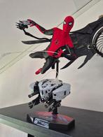 Hot toys spiderman met extra drone set, Ophalen of Verzenden, Zo goed als nieuw