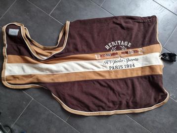 Uitrijdeken maat S beschikbaar voor biedingen