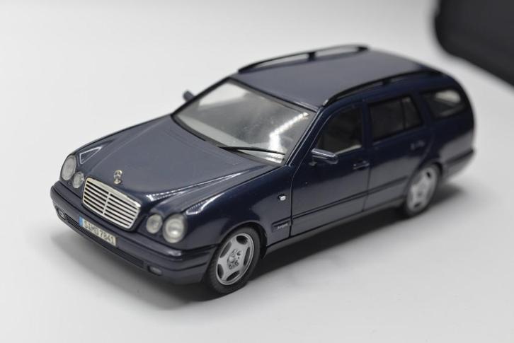 Anson Mercedes Benz E-klasse combi, Hobby en Vrije tijd, Modelauto's | 1:18, Zo goed als nieuw, Auto, Anson, Ophalen of Verzenden