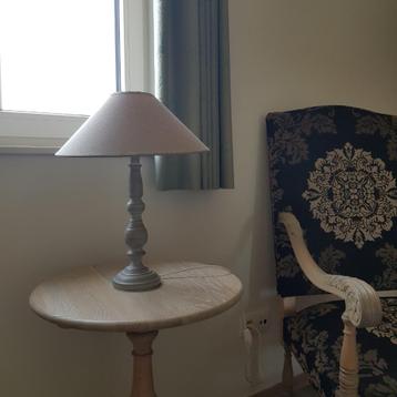 tafellamp landelijk beschikbaar voor biedingen