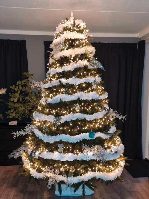 Kerstboom 260CM hoog als nieuw inclusief lampjes, versiering, Diversen, Kerst, Zo goed als nieuw, Ophalen