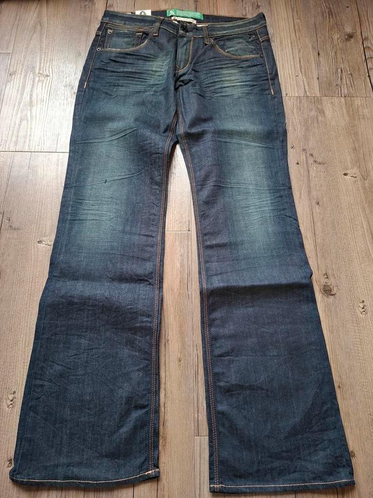 KUYICHI Wendy low bootcut jeans W32 L34, Kleding | Dames, Spijkerbroeken en Jeans, Nieuw, W30 - W32 (confectie 38/40), Blauw, Ophalen of Verzenden