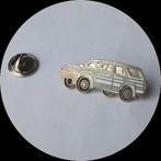 TOYOTA RUNNER 4x4 pin ,wit geëmailleerd, Verzamelen, Speldjes, Pins en Buttons, Ophalen of Verzenden, Zo goed als nieuw, Transport