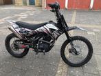 250cc Crossmotor, Ophalen, Zo goed als nieuw, Overige merken