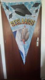 Vlag 'Geslaagd' - puntvlag 90x150 cm Geslaagd, Ophalen of Verzenden, Gebruikt