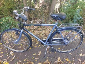 Mooie oerdegelijk Batavus Verona beschikbaar voor biedingen