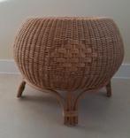 VINTAGE rotan poef  / bijzettafel, Ophalen, Minder dan 50 cm, Gebruikt, Rond