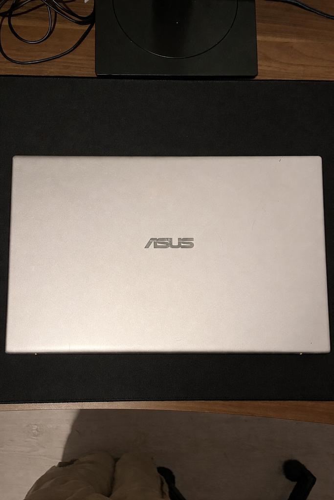 Asus vivobook 17 inch 8gb ram, Computers en Software, Windows Laptops, Gebruikt, 17 inch of meer, SSD, 2 tot 3 Ghz, 8 GB, Ophalen of Verzenden