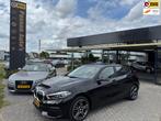 BMW 1-serie 118i High Executive|Navi|Carplay|Stoelverwarm|LE, 65 €/maand, Gebruikt, Met garantie (alle), Zwart
