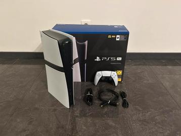 PlayStation 5 pro + controller beschikbaar voor biedingen