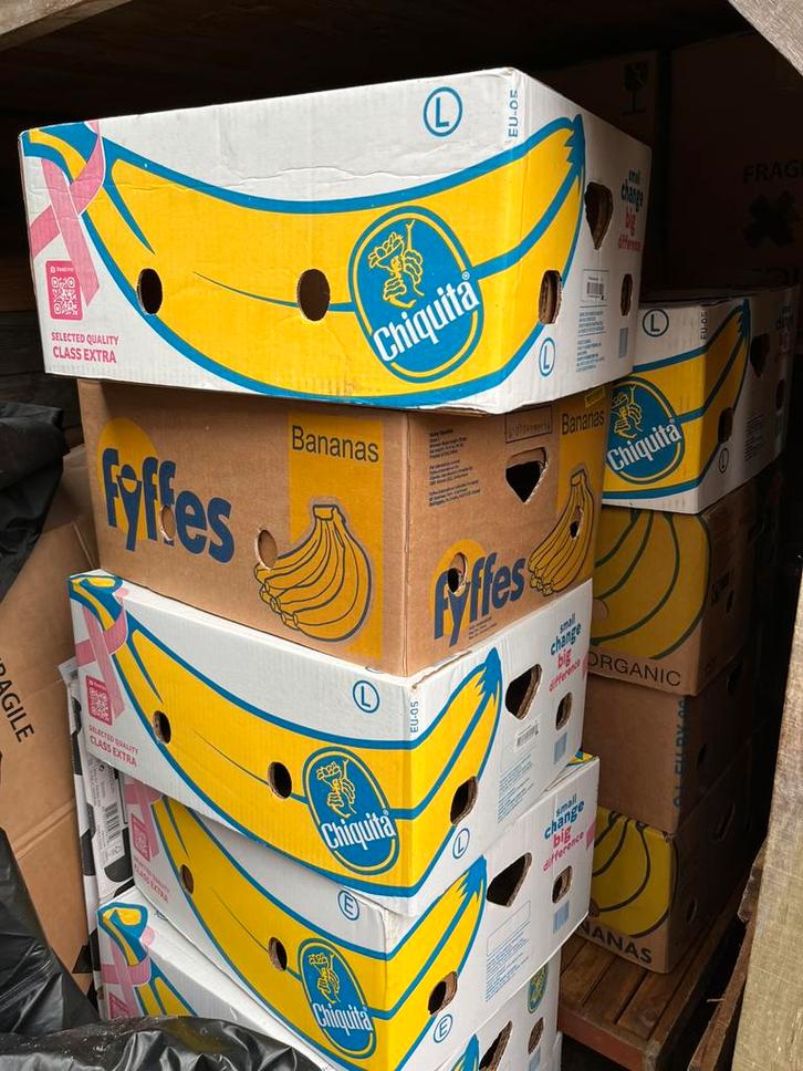 Bananendozen 10 stuks, Doe-het-zelf en Verbouw, Kratten en Dozen, Zo goed als nieuw, Doos, 50 tot 75 cm, 35 tot 50 cm, 40 tot 60 cm