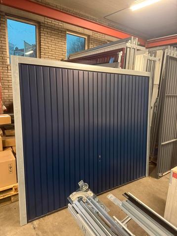 Nieuwe Hörmann N80 kanteldeur 2375x2000 RAL5011 beschikbaar voor biedingen