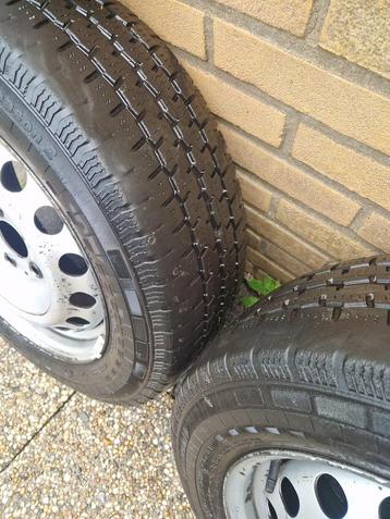 Velgen met band Mercedes vito 16 inch beschikbaar voor biedingen
