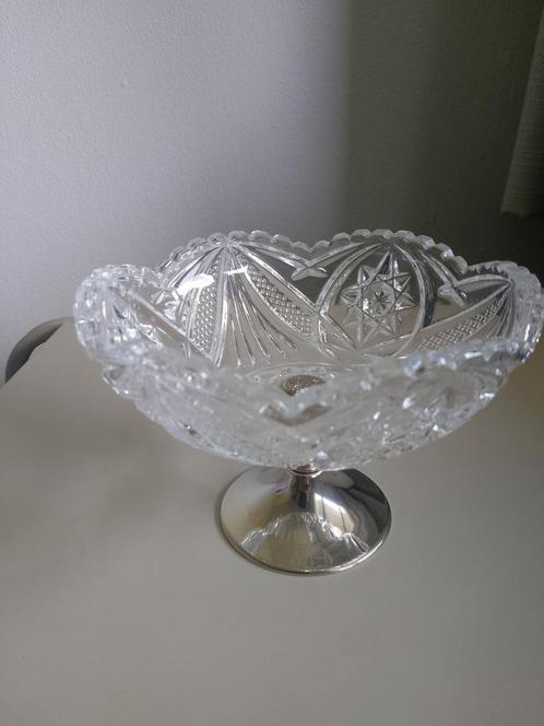 Kristal ,bonbon schaaltje ., Huis en Inrichting, Woonaccessoires | Schalen en Manden, Zo goed als nieuw, Rond, Overige materialen